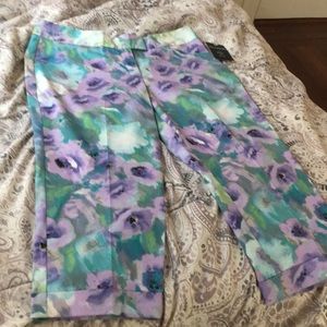 Floral trousers cropped